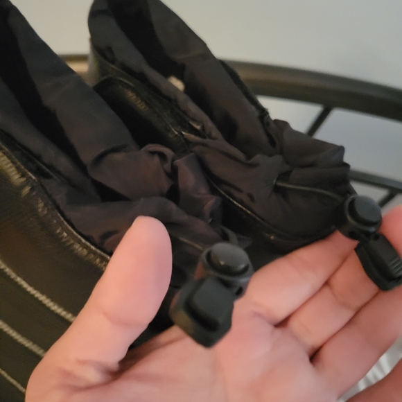 Lands End Kids Snow Boots - Picture 2 of 5